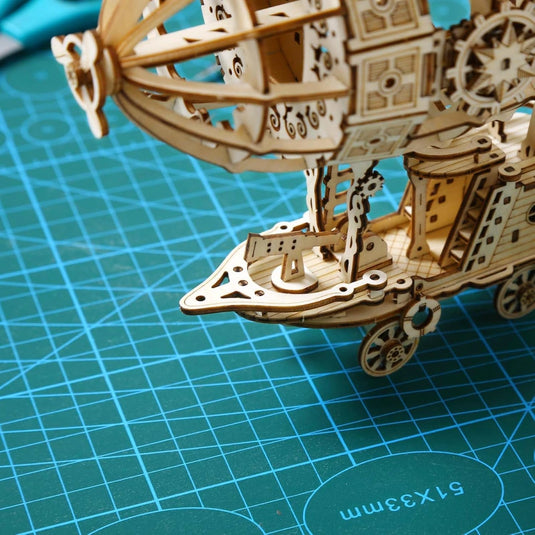 Maquette 3D dirigeable bois vintage