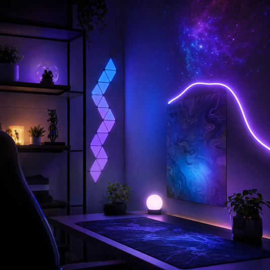 Décoration gaming murale avec panneaux LED, néon lumineux et ambiance galaxie